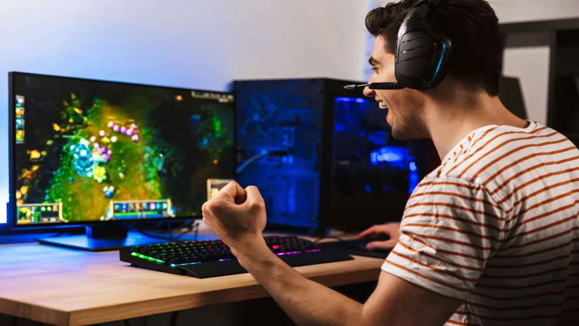 how many people can game share on ps5 PS5 Console Sharing Rules Explained